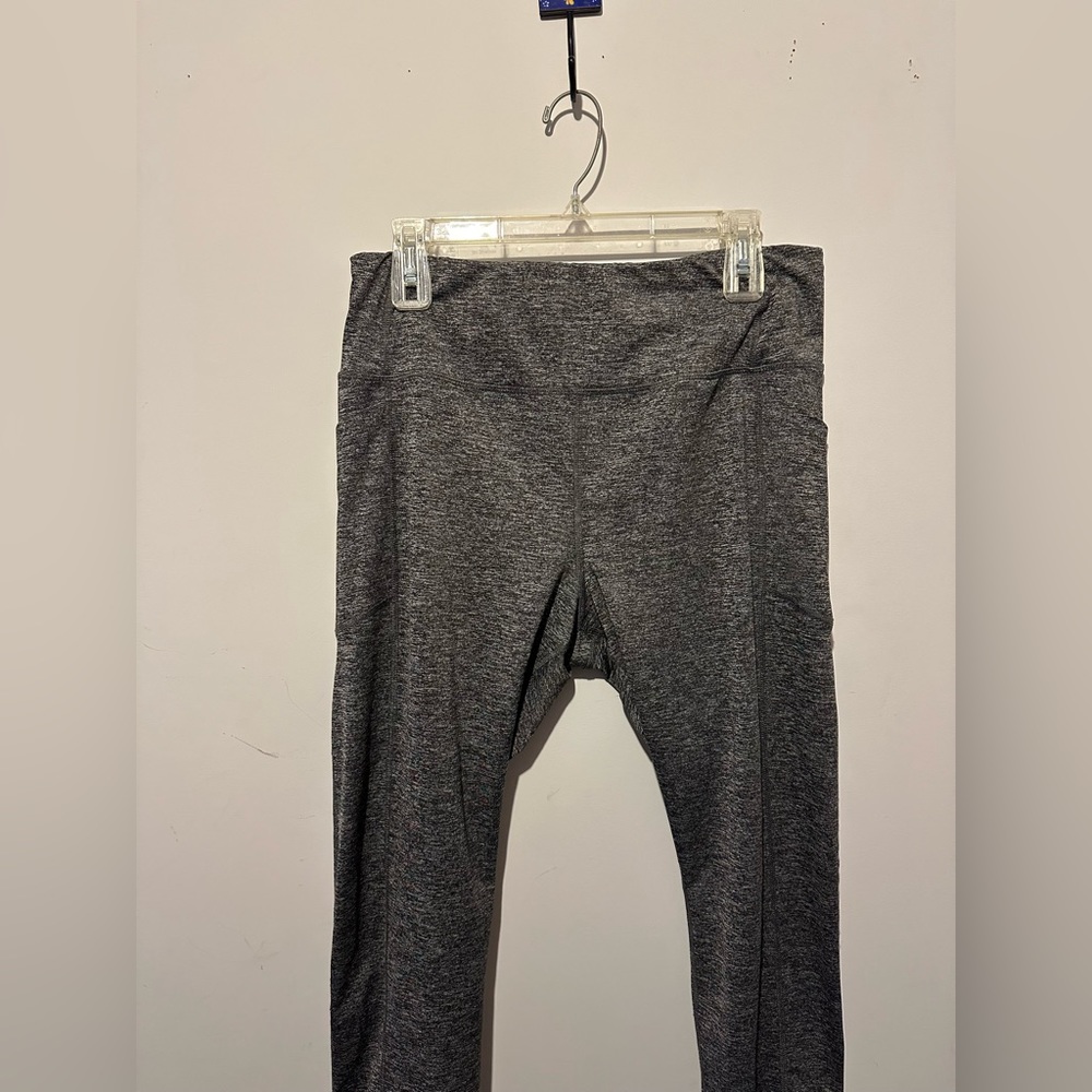 Gray athletic leggings